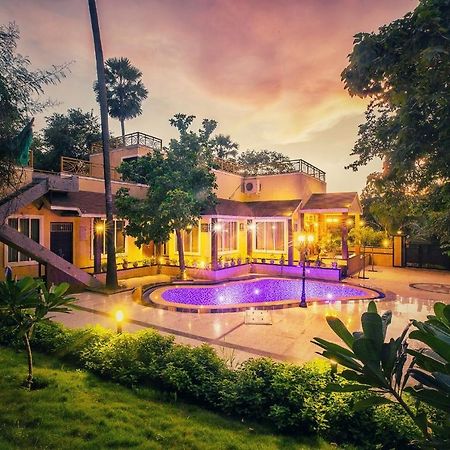 Aashiyaanaa Villa "The Palace" Mumbai  Buitenkant foto